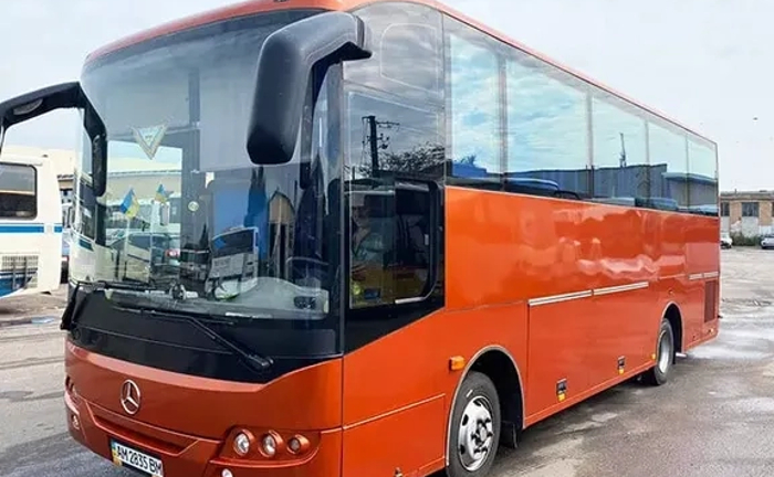 Автобус Mercedes на замовлення. Комфорт Автобус Mercedes на замовлення. Комфорт