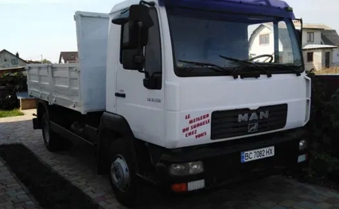 Надання транспортних послуг та послуг маніпулятора. Щебінь відсів пісок.