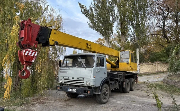Автокран 10/25 тонн грузоперевозки длинномер Автокран 10/25 тонн грузоперевозки длинномер