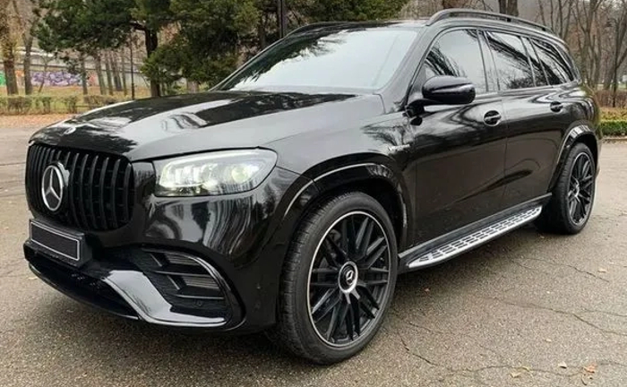 256 Mercedes-Benz GLS 63 AMG без водія або з водієм в Києві