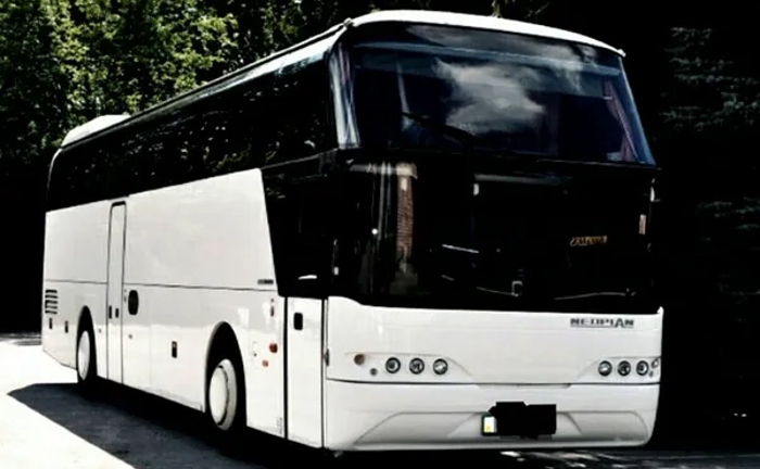 331 Автобус на весілля Neoplan 116 білий 331 Автобус на весілля Neoplan 116 білий