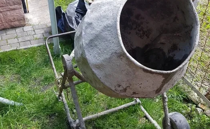 Бетонозмішувач Бетонозмішувач