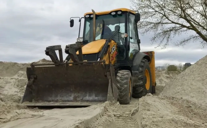 Професійні Послуги Екскаватора в Києві. Будь-яка Складність Робіт. Оперативно та Якісно!