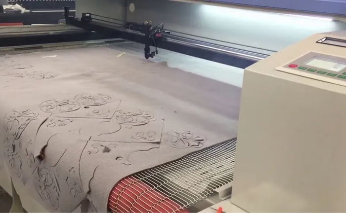 Професійна лазерна різка тканин, фанери та пластику