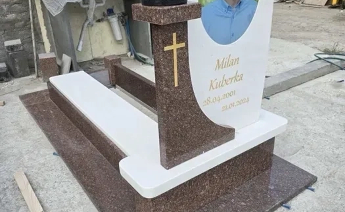 Пам'ятники від виробника виставка Висока Якість Гарантія Пам'ятники від виробника виставка Висока Якість Гарантія