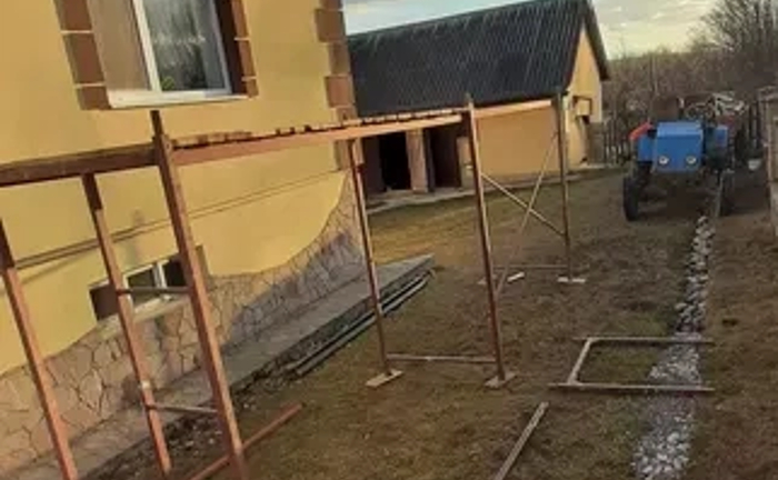 Будівельне риштування для висотних робіт Будівельне риштування для висотних робіт