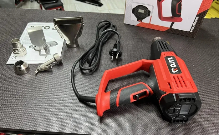 Фен будівельний 1600 Вт LCD дисплей YATO + насадка для паяння прутком Фен будівельний 1600 Вт LCD дисплей YATO + насадка для паяння прутком