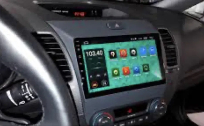 Установка камер заднього виду, парктроніки, магнітоли