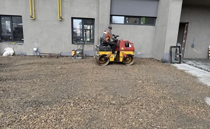 Надаємо послуги катка 1,7т. доставка на обєкт