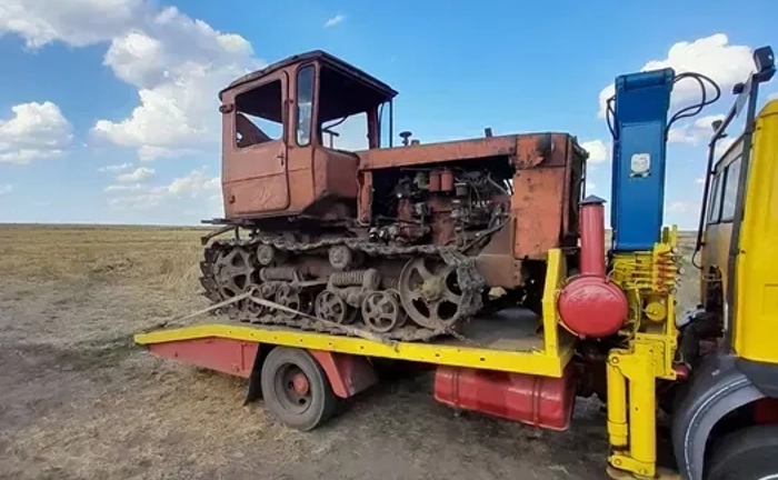 Спеціалізована доставка маніпулятором: Швидке та акуратне перевезення промислового обладнання та великих конструкцій. Спеціалізована доставка маніпулятором: Швидке та акуратне перевезення промислового обладнання та великих конструкцій.