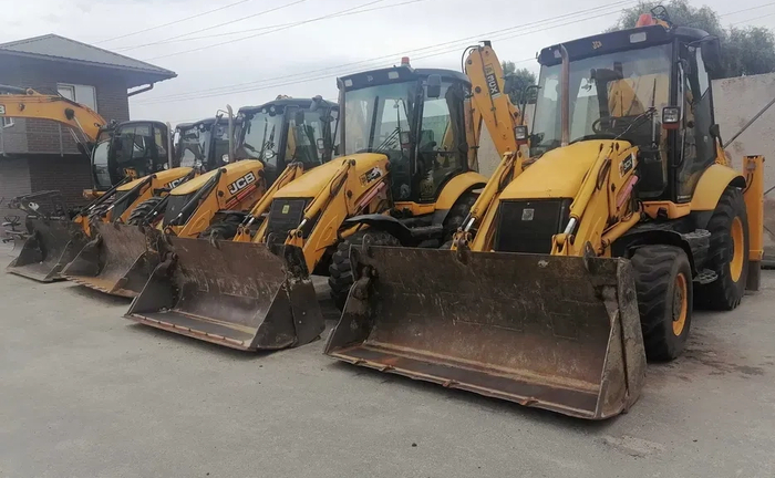 Екскаватор-навантажувач JCB 3CX Бровари Екскаватор-навантажувач JCB 3CX Бровари