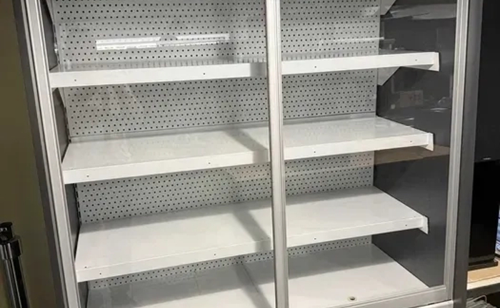 Двері купе до холодильних гірок, регалів. Виготовлення дверей