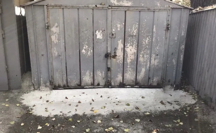 Металевий гараж під міні-склад для зберігання речей