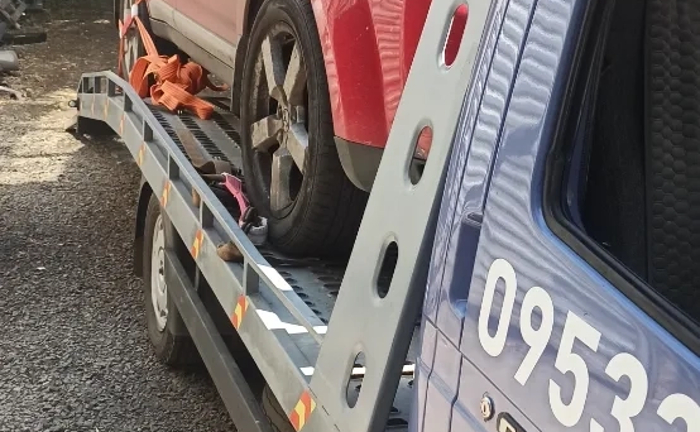 Надаємо послуги з перевезення автотранспорту, та спец техніки