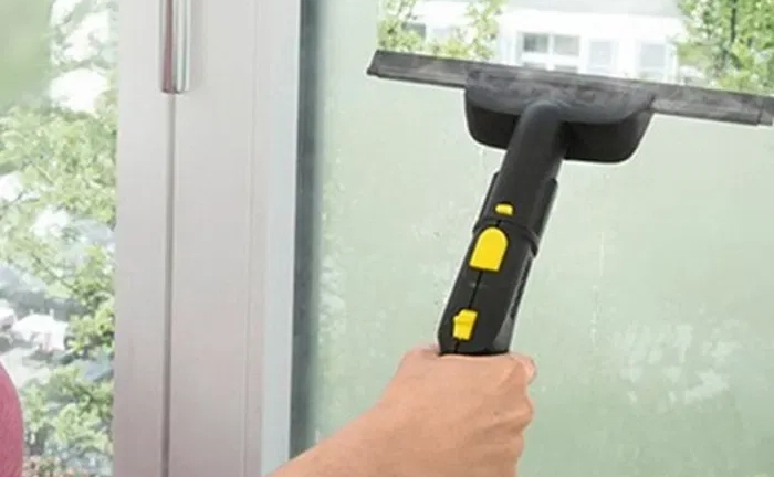 Прибирання , миття вікон, хімчистка м'яких меблів..