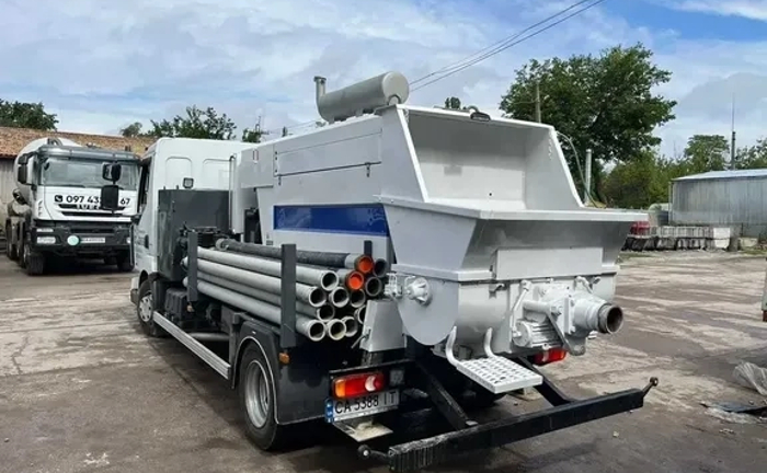 Бетононасос: 65 м³/год | Траса 120 м