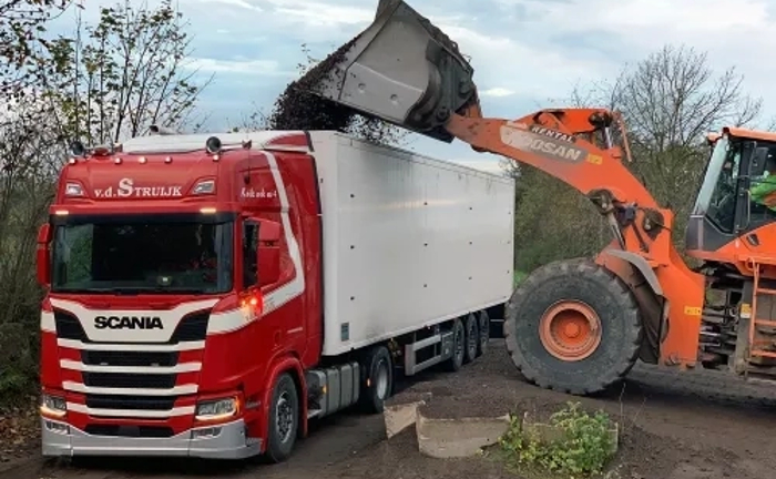 Транспортні перевезення самоскидом зерновозом у країни Європи Німеччина Франція Бельгія Нідерланди Чехія Словаччина від 1€ кілометр