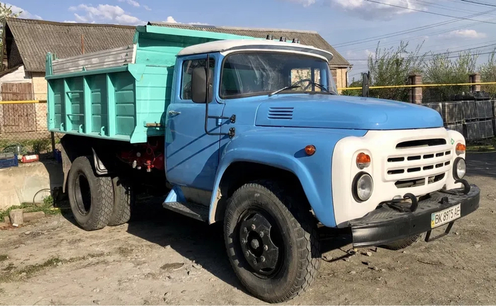 Вивезення сміття самоскид зіл послуги робота погодинно Вивезення сміття самоскид зіл послуги робота погодинно