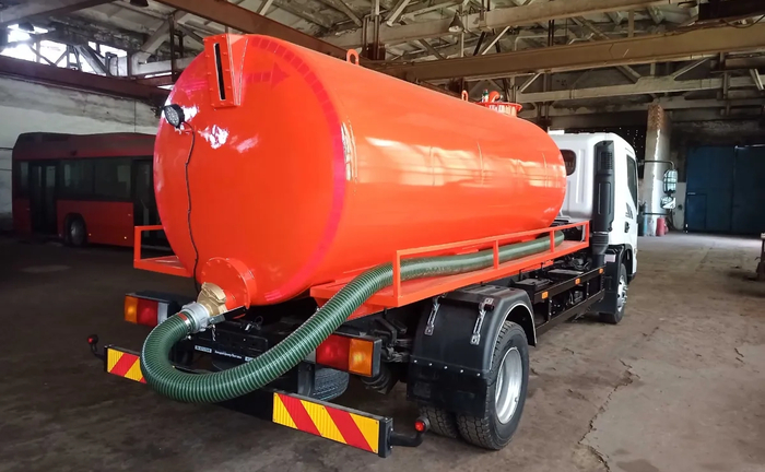 Мулосос: викачка мулу та септиків Мулосос: викачка мулу та септиків