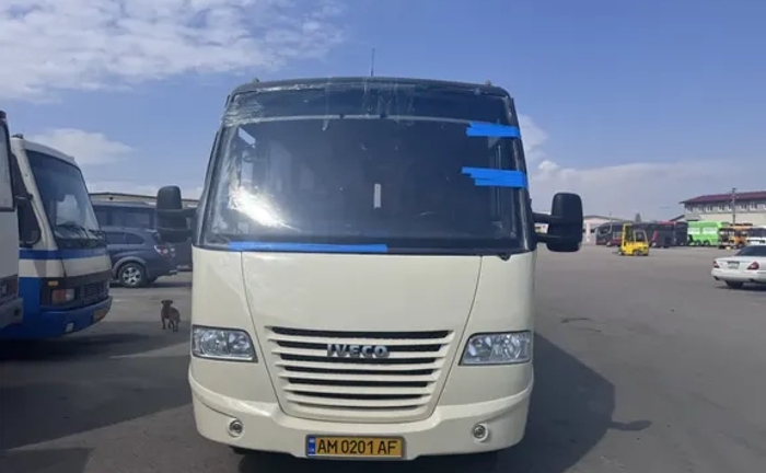 Автобус Iveco Rapido на 30 місць