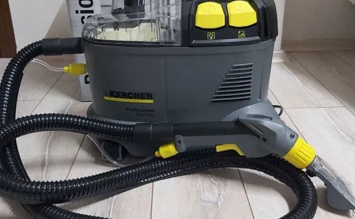 Миючий пилосос Karcher Puzzi 8/1 C.