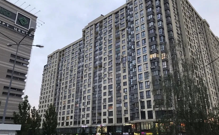 Паркомісце в підземному паркінгу