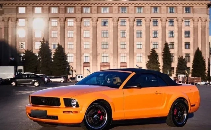 Mustang Кабріолет/ Авто Весілля, зйомки в кіно, фотосесія Mustang Кабріолет/ Авто Весілля, зйомки в кіно, фотосесія