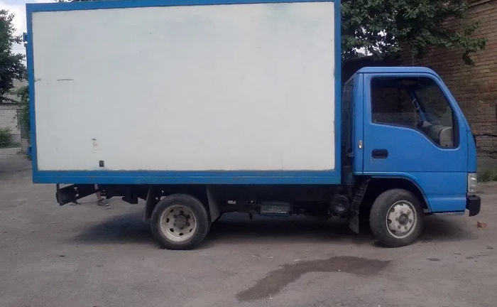 Грузоперевозки с грузчиками. Перевозка мебели. Грузовое такс.