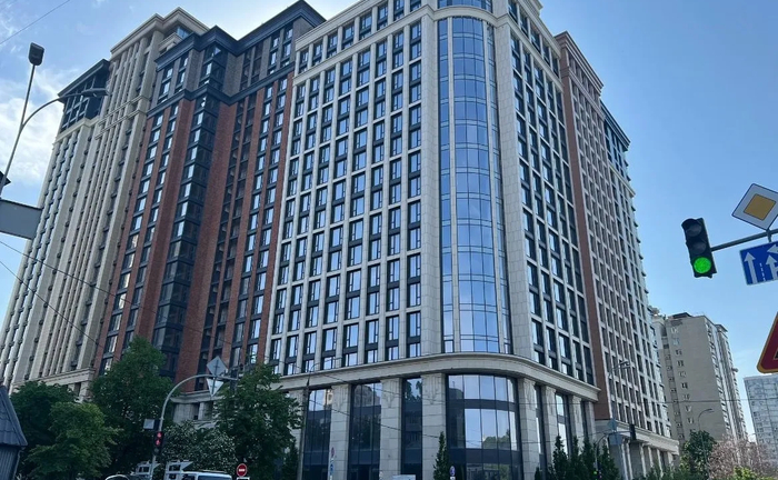 Фасадне приміщення 215 м2 в ЖК Atlantic Residences Фасадне приміщення 215 м2 в ЖК Atlantic Residences