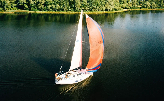 Яхта "Карина" Яхта "Карина"