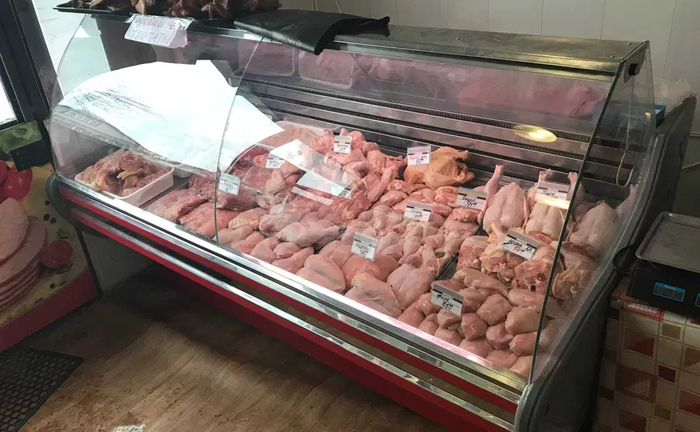 Холодильна вітрина, гнуте панорамне скло Холодильна вітрина, гнуте панорамне скло