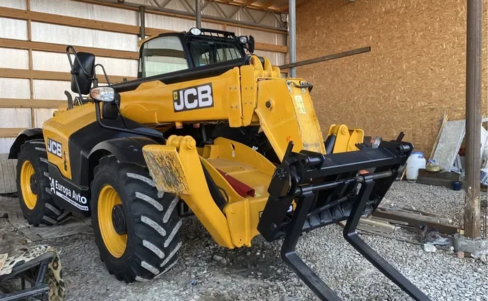 Телескопічний навантажувач 12 метрів