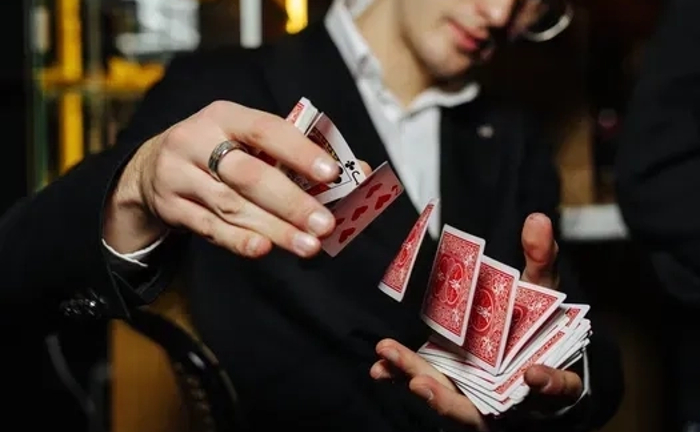 Фокусник,ілюзіоніст на ваше свято /київ/київська область/львів/харків Фокусник,ілюзіоніст на ваше свято /київ/київська область/львів/харків