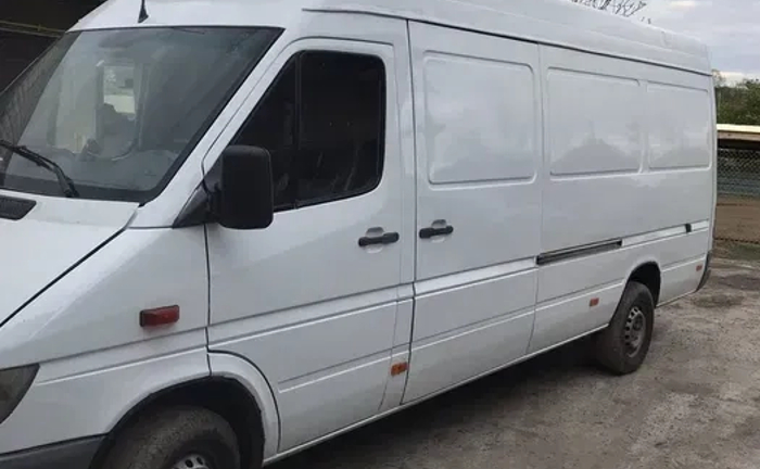 Вантажний автобус рефрежиратор з водієм.ВАНТАЖНІ ПЕРЕВЕЗЕННЯ Вантажний автобус рефрежиратор з водієм.ВАНТАЖНІ ПЕРЕВЕЗЕННЯ