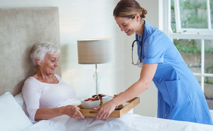 Послуги доглядальниці вдома та в лікарні, з проживанням Послуги доглядальниці вдома та в лікарні, з проживанням