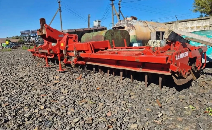 Грунтофрез LEMKEN Zirkon — ідеальна передпосівна підготовка Грунтофрез LEMKEN Zirkon — ідеальна передпосівна підготовка