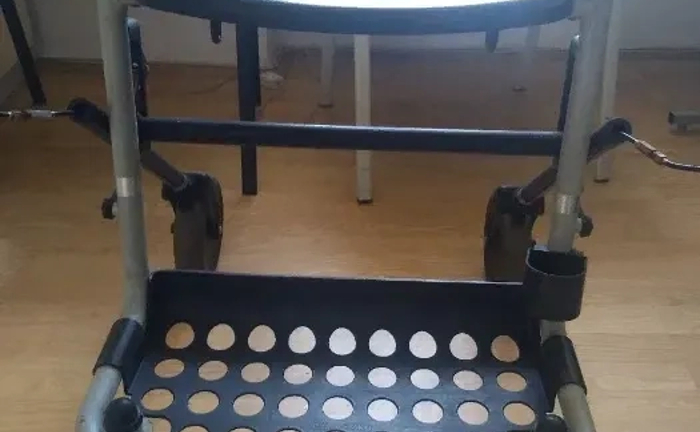 Ходунки з колесами Invacare ( роллатор ) Ходунки з колесами Invacare ( роллатор )