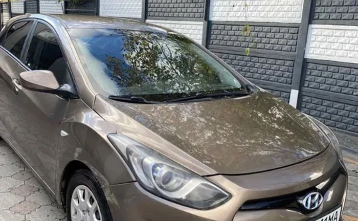 Авто під таксі робота Авто під таксі робота