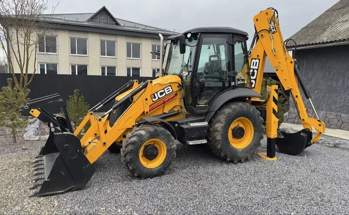 Екскаватор JCB Екскаватор JCB