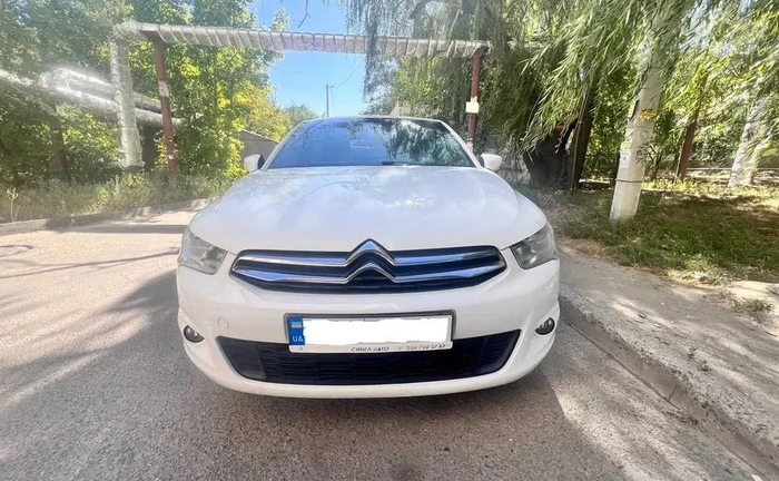Авто під викуп, таксі Авео, Логан, Сітроен, Пежо Авто під викуп, таксі Авео, Логан, Сітроен, Пежо