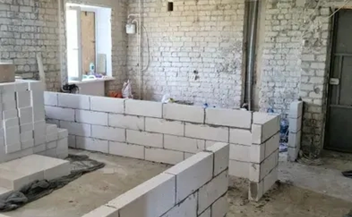 Будівельні роботи. Демонтаж. Штукатурка. Стяжка. Гипсовка. Електромонтаж. Будівельні роботи. Демонтаж. Штукатурка. Стяжка. Гипсовка. Електромонтаж.