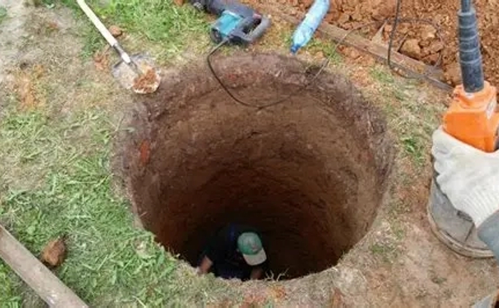 Колодязь, криниця. Копаємо, чистимо та поглиблюємо! Колодязь, криниця. Копаємо, чистимо та поглиблюємо!