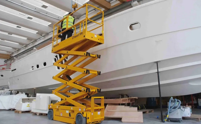 Підйомник ножичний акумуляторний Compact 10N