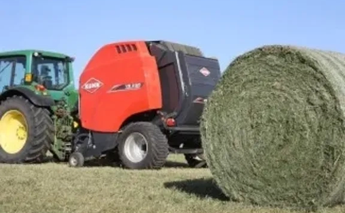 Надійний прес-підбирач: сіно/солома Надійний прес-підбирач: сіно/солома