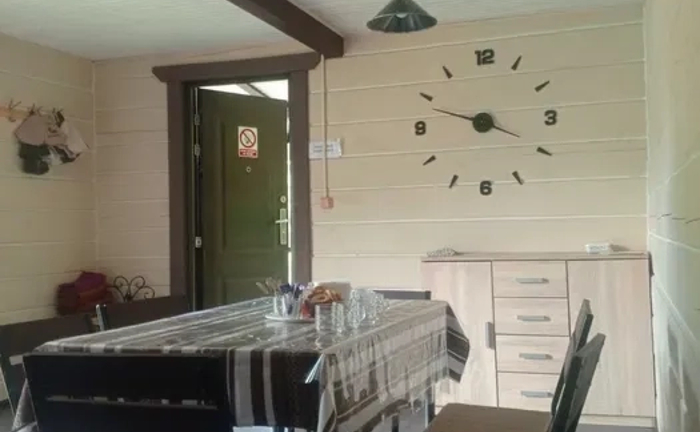 Чан над Прутом з басейном біля річки комфортний відпочинок Чан над Прутом з басейном біля річки комфортний відпочинок