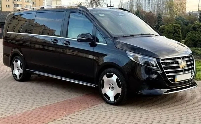 160 Мікроавтобус з водієм Mercedes Benz V class 2025 рік 160 Мікроавтобус з водієм Mercedes Benz V class 2025 рік