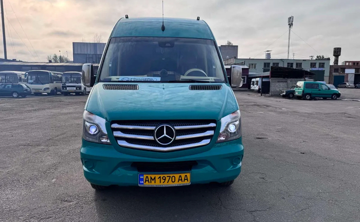 Мікроавтобус Mercedes Sprinter 19 місць Мікроавтобус Mercedes Sprinter 19 місць