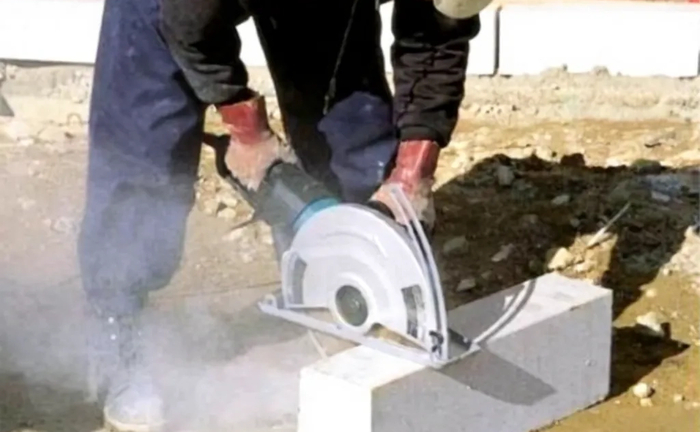 Відрізна машина MAKITA 4112HS для бетону Відрізна машина MAKITA 4112HS для бетону