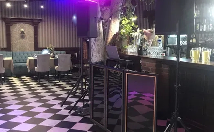 Звукове обладнання апаратури звук світло дим ширма колонки Звукове обладнання апаратури звук світло дим ширма колонки