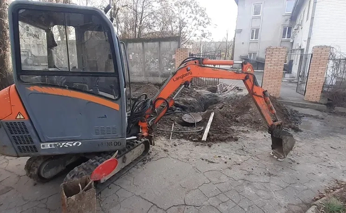 Послуги міні екскаватора Послуги міні екскаватора